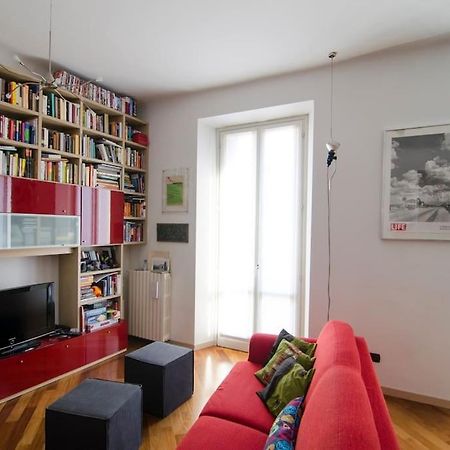 Ferienwohnung Quiet & Bright In A Sparkly District! Mailand Exterior foto